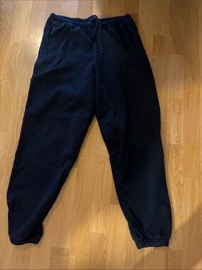 SKIMS Classic Black Drawstring Jogger Sweatpants